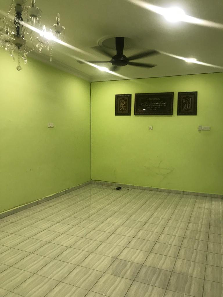Double Storey Semi D Taman Mentari, Semenyih - photo 4