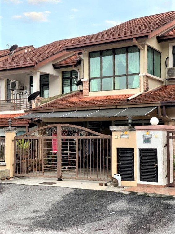 Ampang Saujana, Ampang