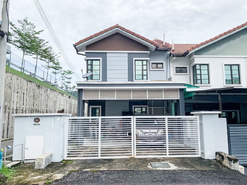 2 Storey Taman Puncak Saujana, Kajang - photo 1