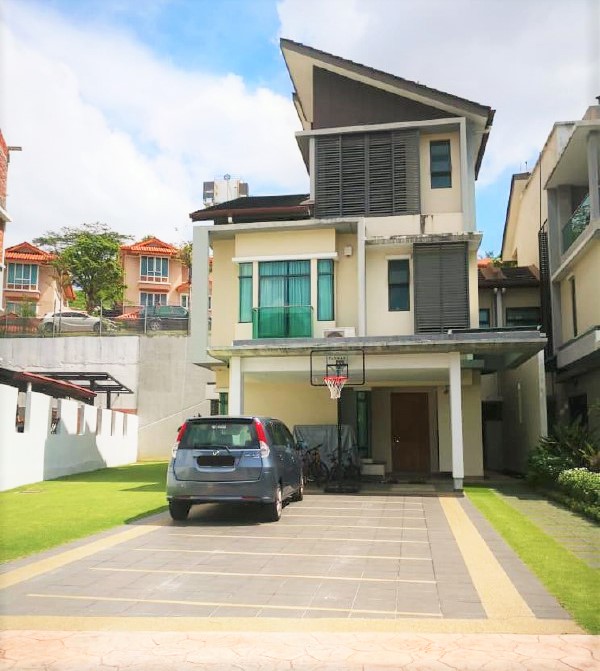 3 Storey Semi-D Kelab Golf Sultan Abdul Aziz Shah