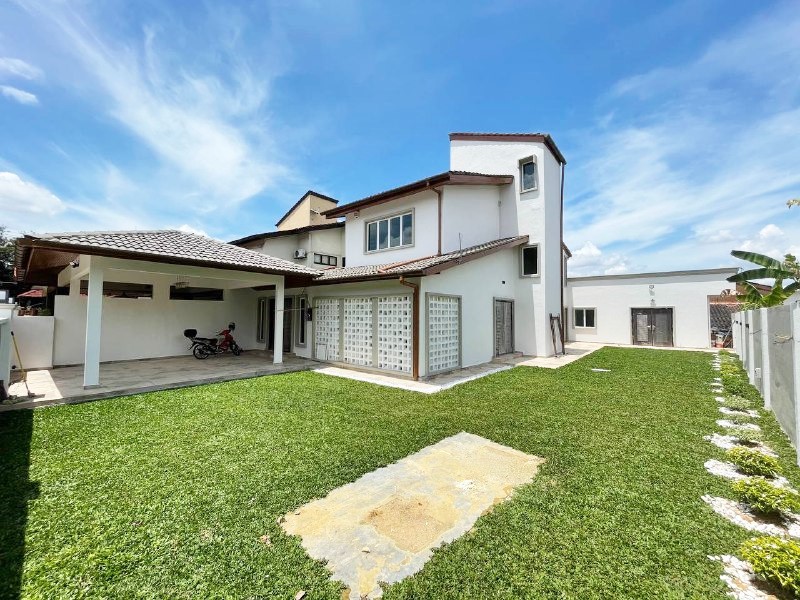 Semi-D Seksyen 2, Bandar Baru Bangi - photo 1