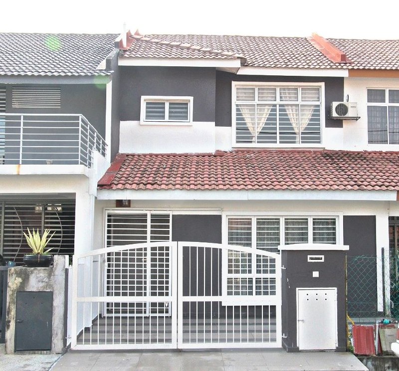 2 Storey Terrace Jalan SP 4, Bandar Saujana Putra - photo 1