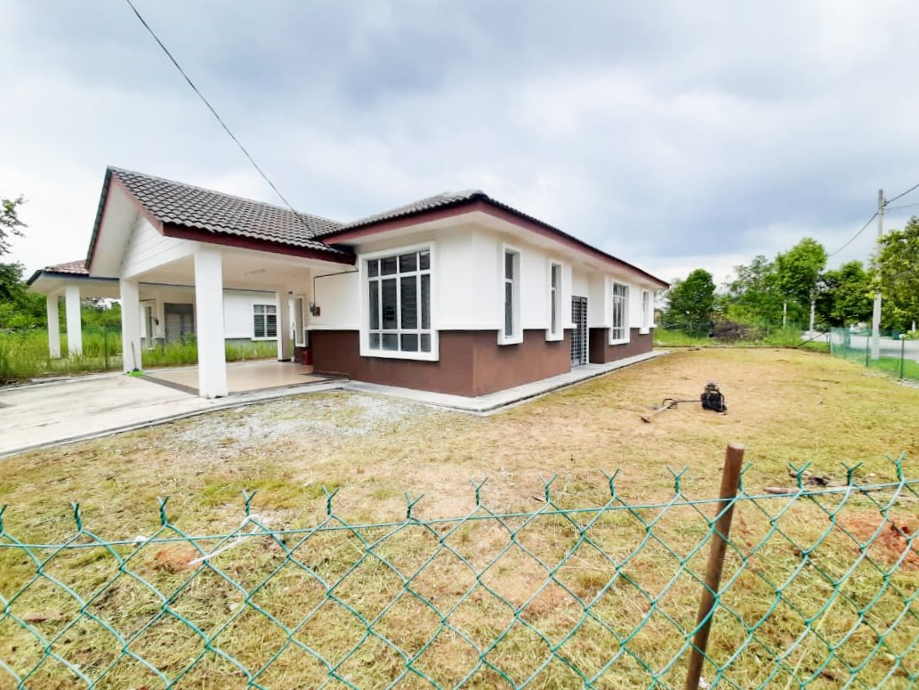 Bungalow Mahkota Hills, Lenggeng - photo 1