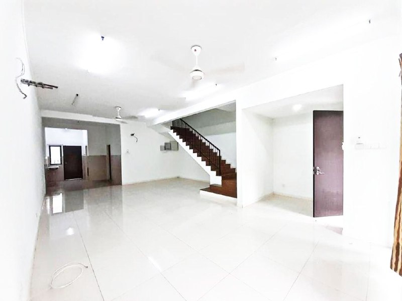 2-Storey Terrace Nahara, Bandar Bukit Raja, Klang - photo 3