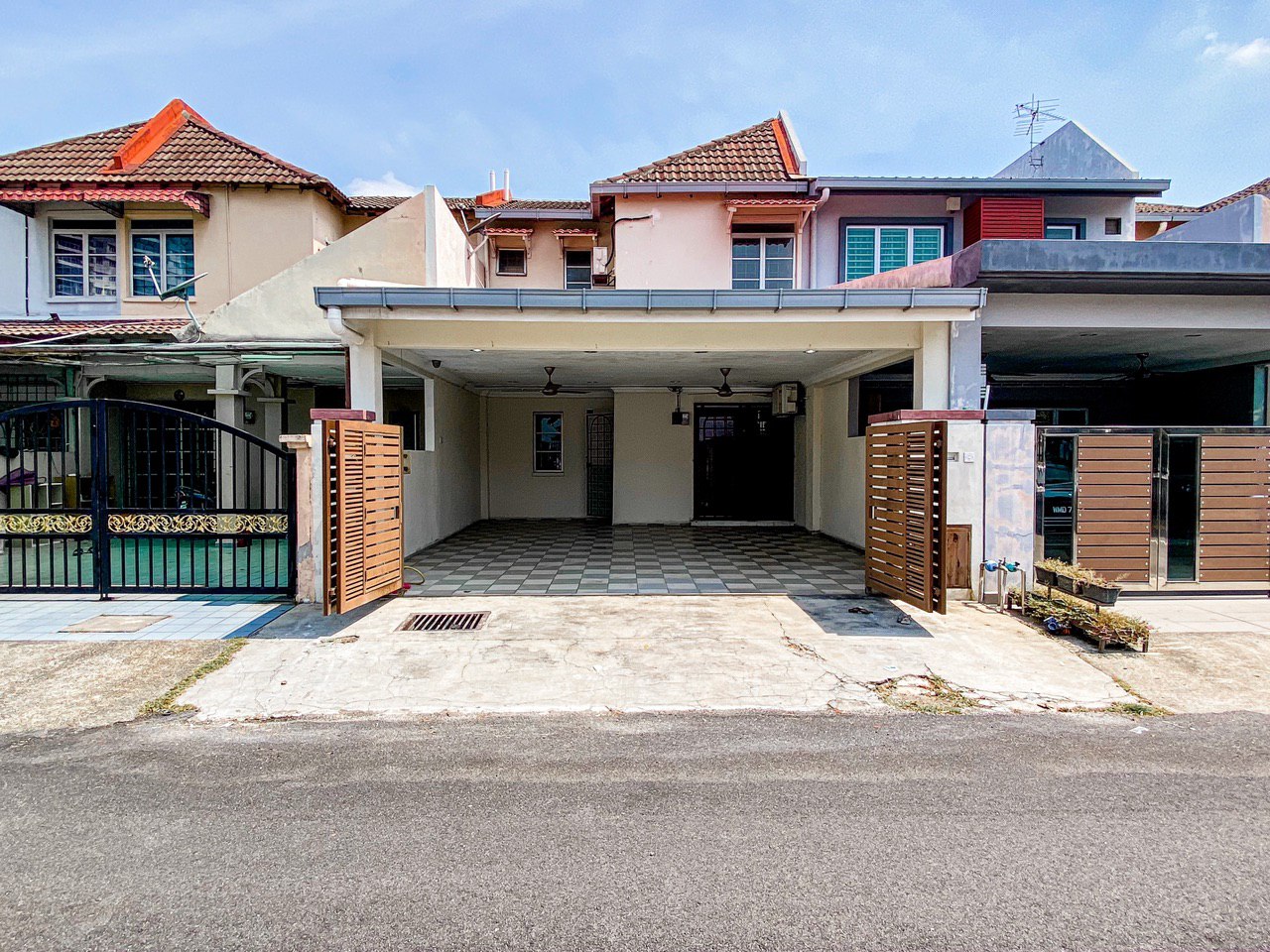 2 Storey Terrace House USJ 1, Subang Jaya