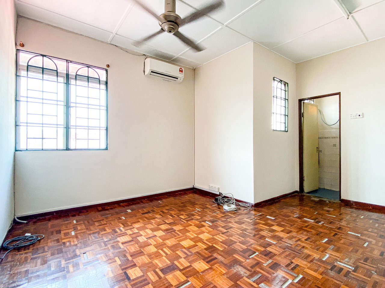 2 Storey Terrace House USJ 1, Subang Jaya - photo 10