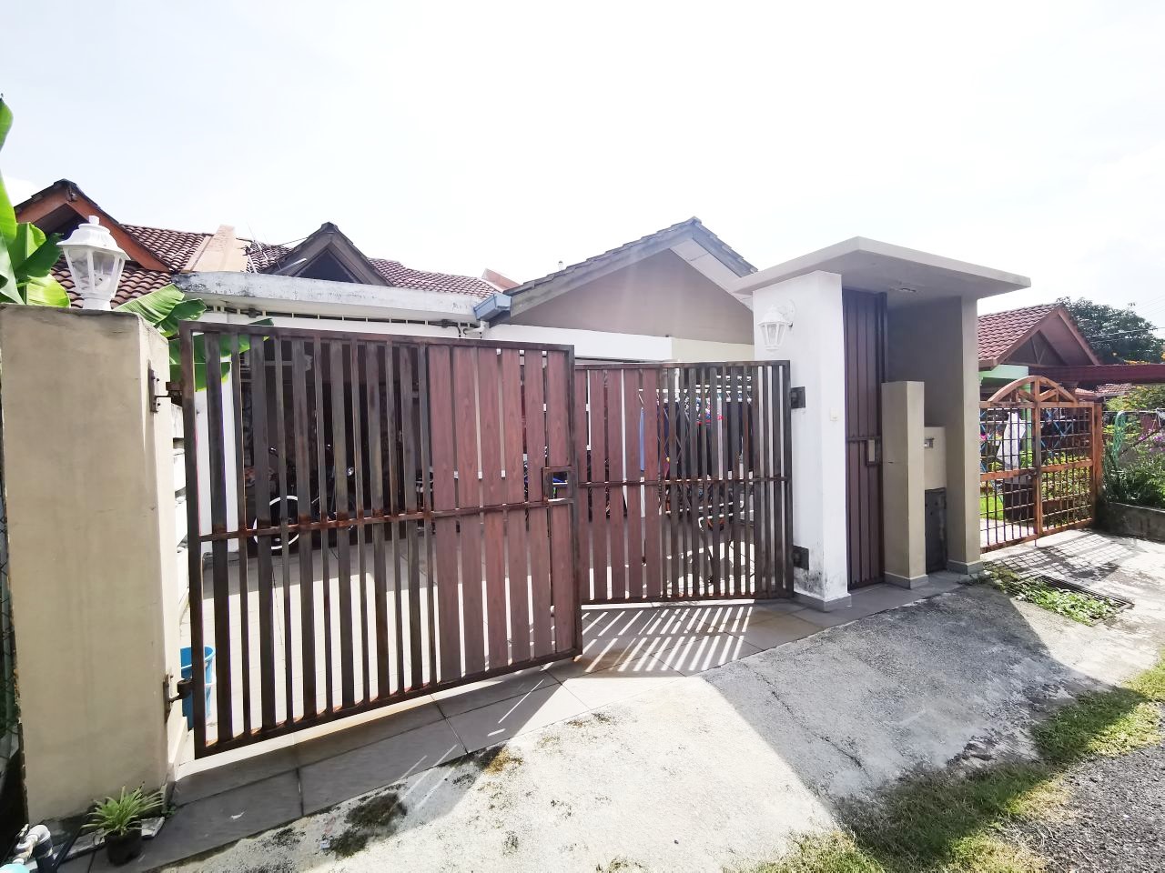 Single Storey Terrace Seksyen 5, Bangi - photo 2