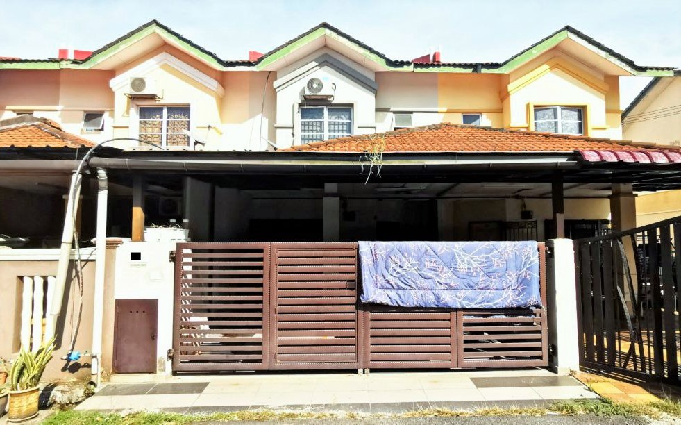 2 Storey Terrace Bandar Putera, Klang