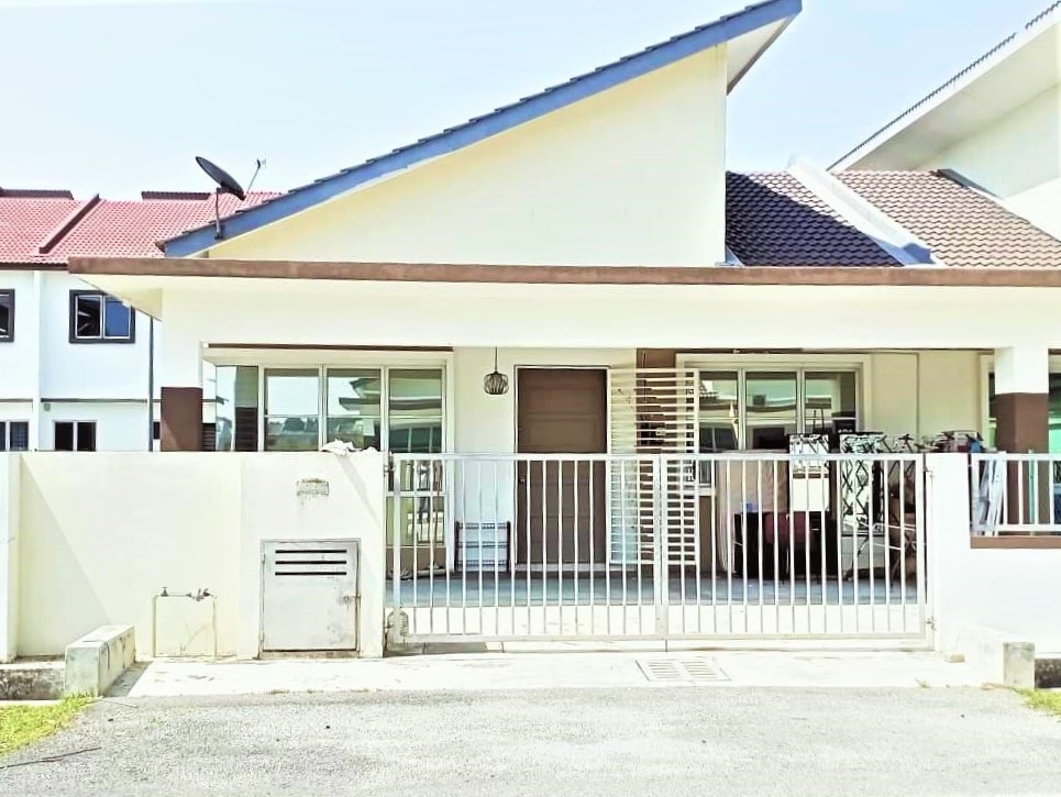 Semi-D Taman Salak Budi, Salak Tinggi, Sepang