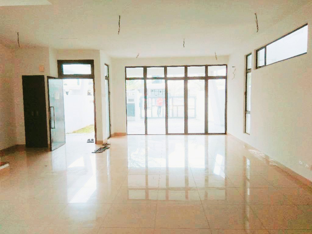 2 Storey Terrace Laman Glenmarie, Shah Alam - photo 3