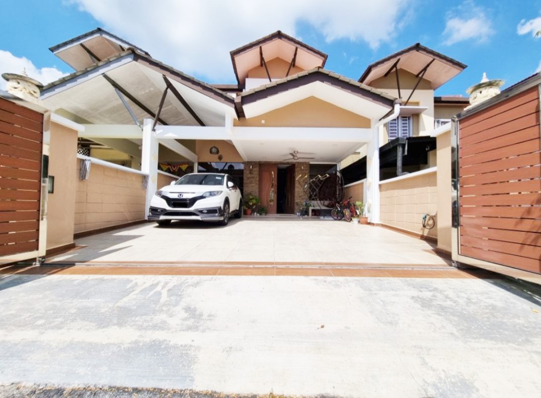 2 Storey Seksyen U9 Sunway Kayangan, Shah Alam