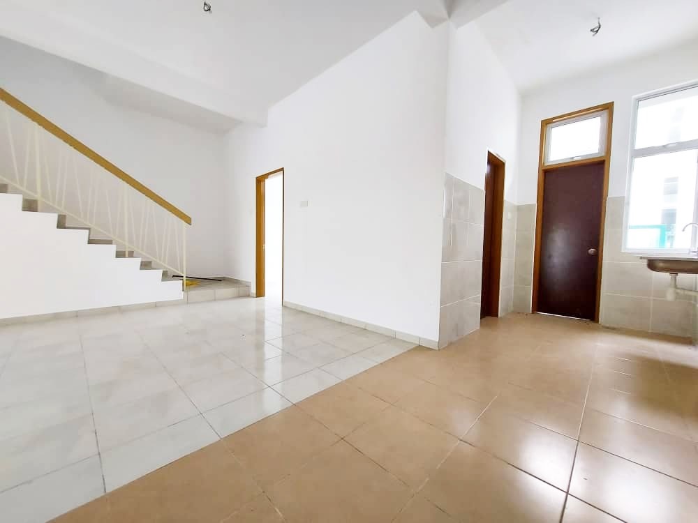 2 Storey Terrace Acacia, Serene Heights, Bangi - photo 8