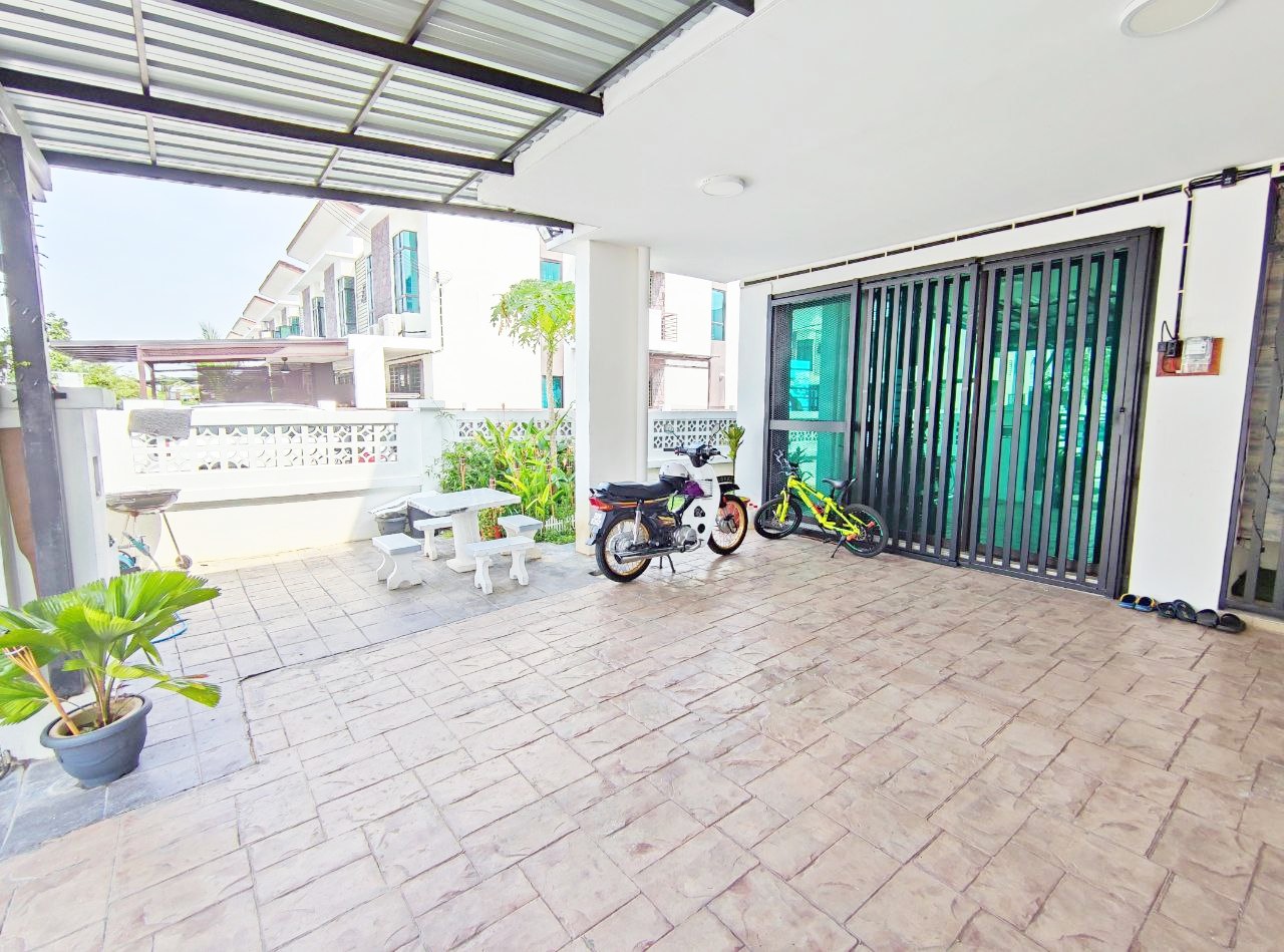 Taman Saujana KLIA, Kota Warisan, Sepang - photo 2