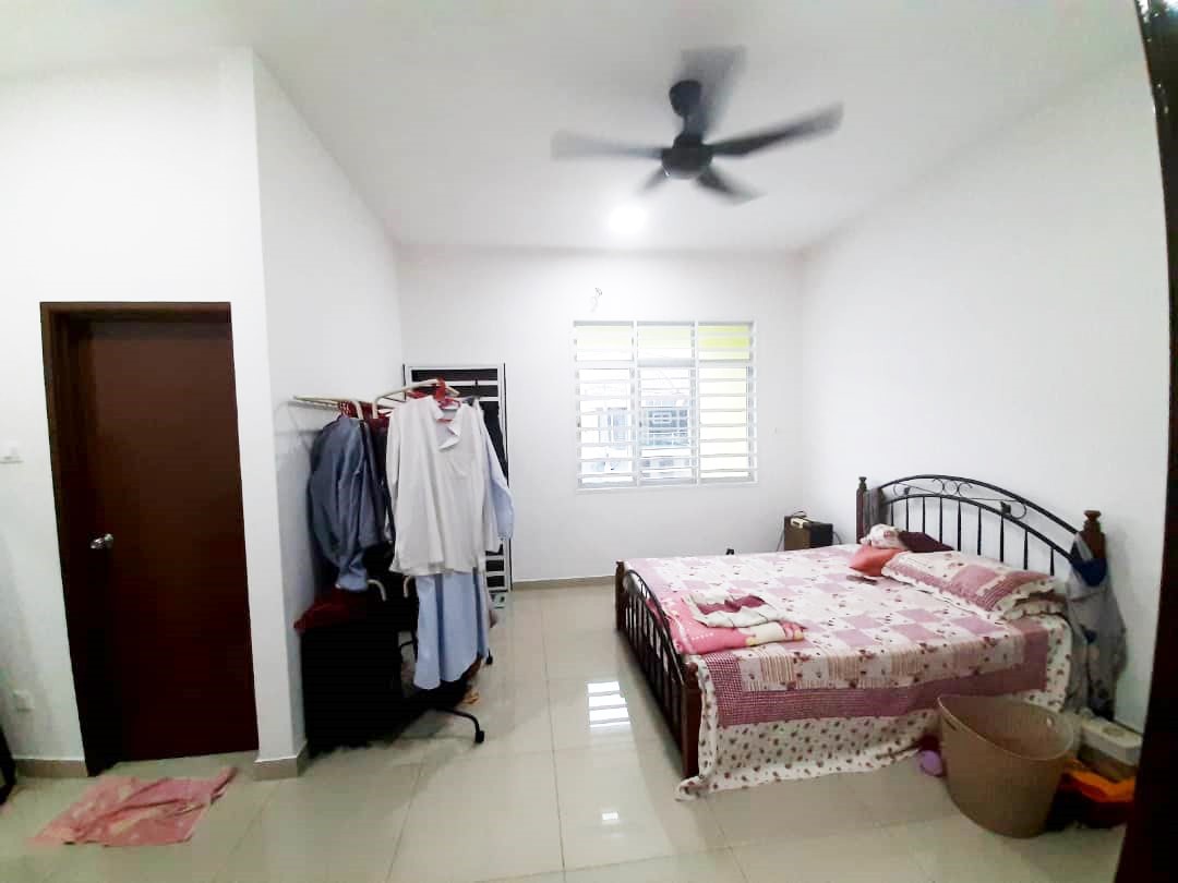 Taman Tropika Langat, Batu 10, Hulu Langat - photo 8