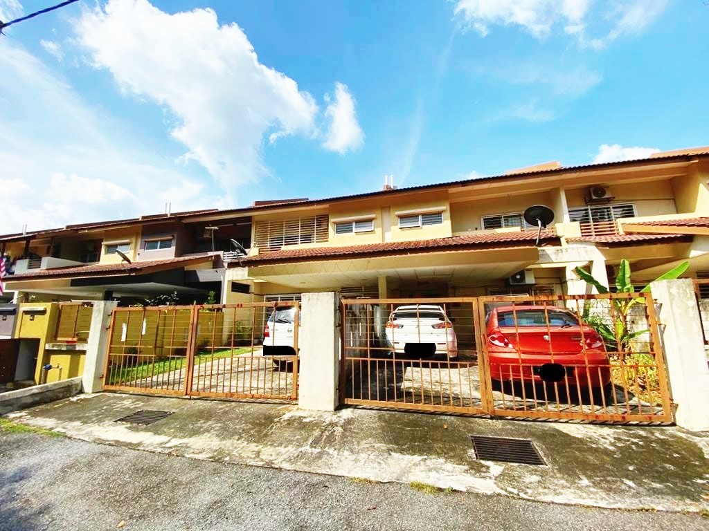 2 Storey Terrace Alam Suria, Bandar Puncak Alam