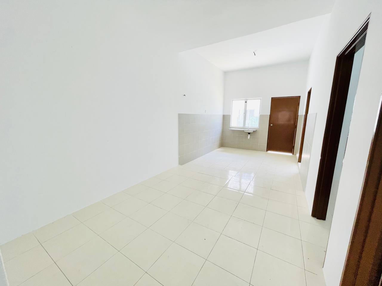1 Storey Terrace Taman Salak Lestari, Salak Tinggi - photo 4