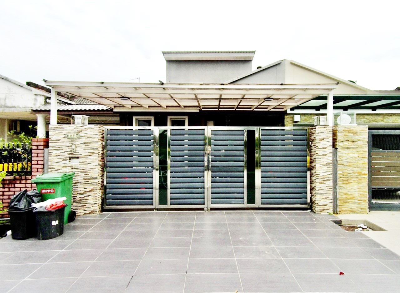 2 Storey Terrace Taman Kinrara, Puchong