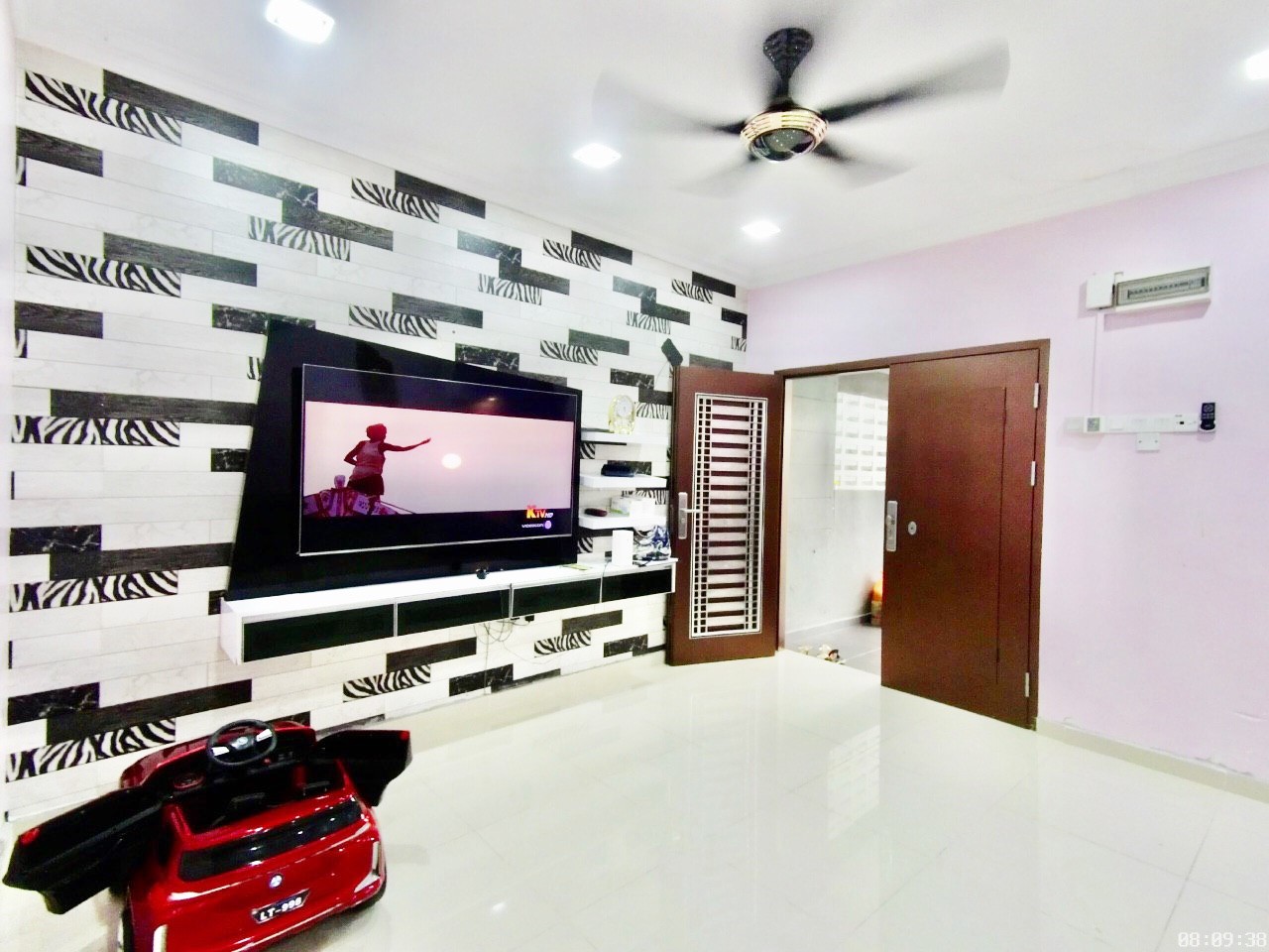 2 Storey Terrace Taman Kinrara, Puchong - photo 4