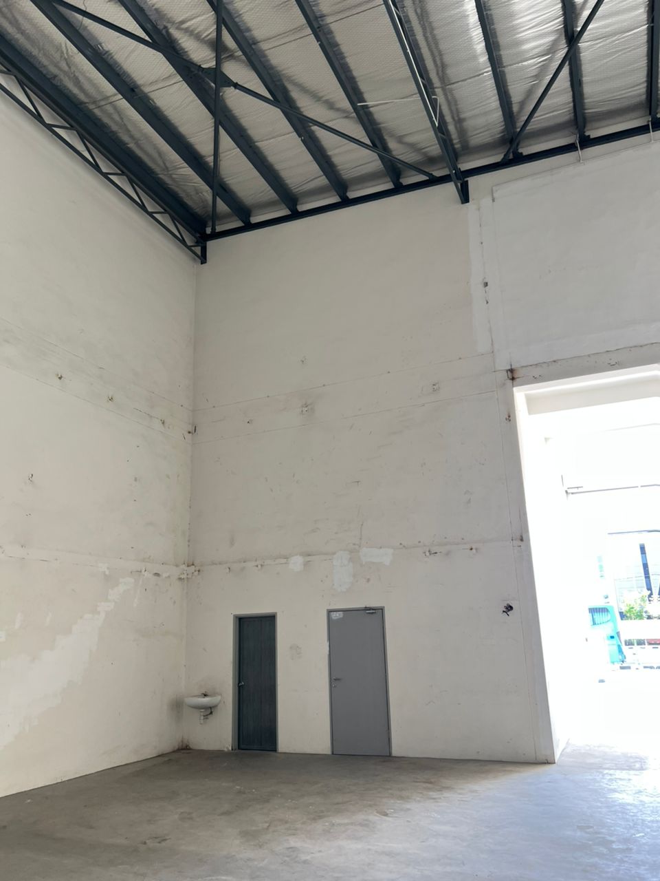 Valdor Two and Half Storey LightandMedium Industry - photo 3