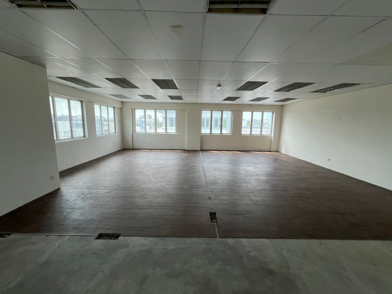 Valdor Two and Half Storey LightandMedium Industry - photo 4