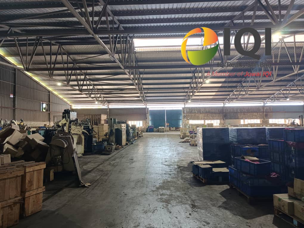 Bakar Arang  74282 sqft Factory - photo 3