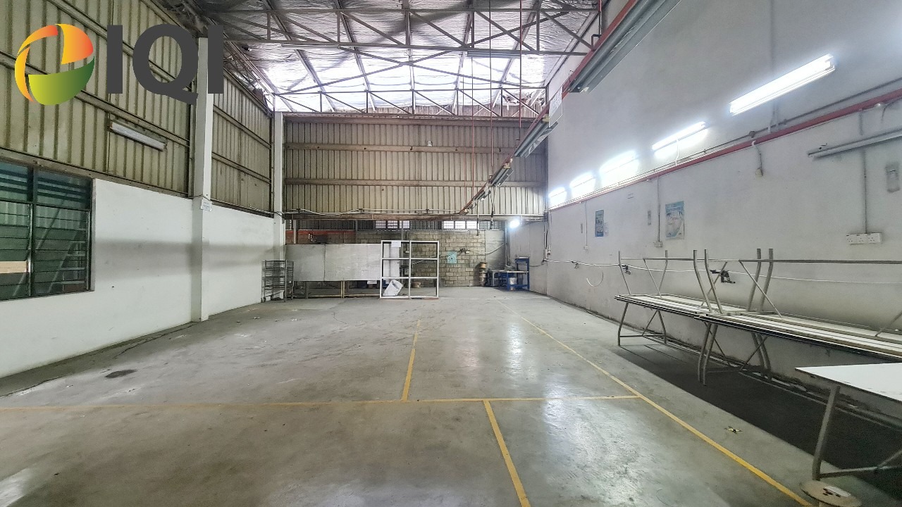 Juru Two Adjoining Semi Detached Factory - photo 3