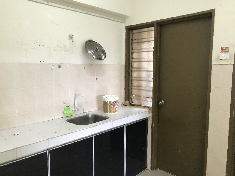 SRI HIJAUAN APARTMENT - photo 8