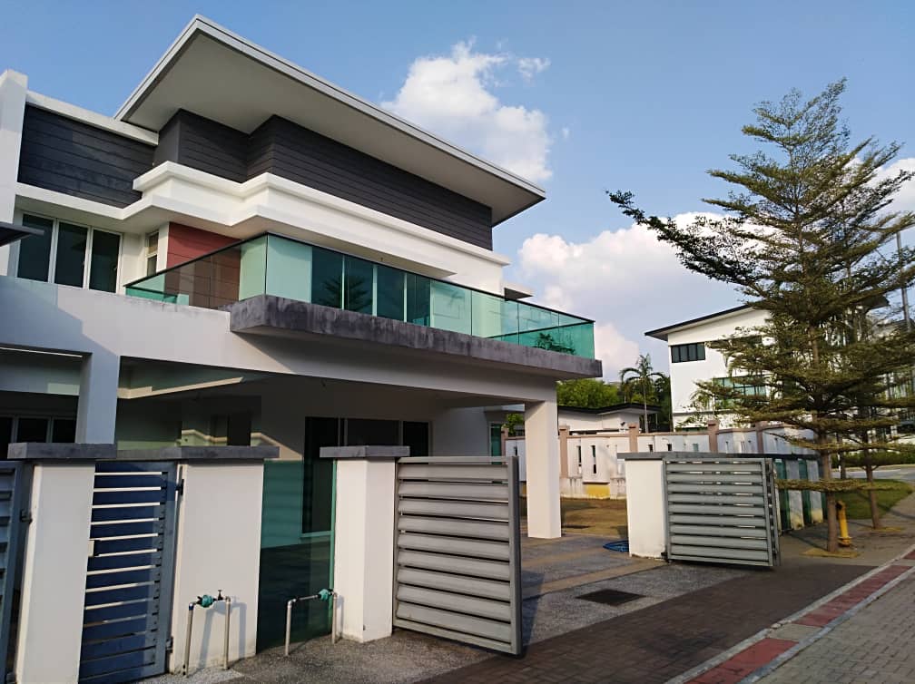 2 storey Semi D Corner,Taman Villa Perdana,Kajang