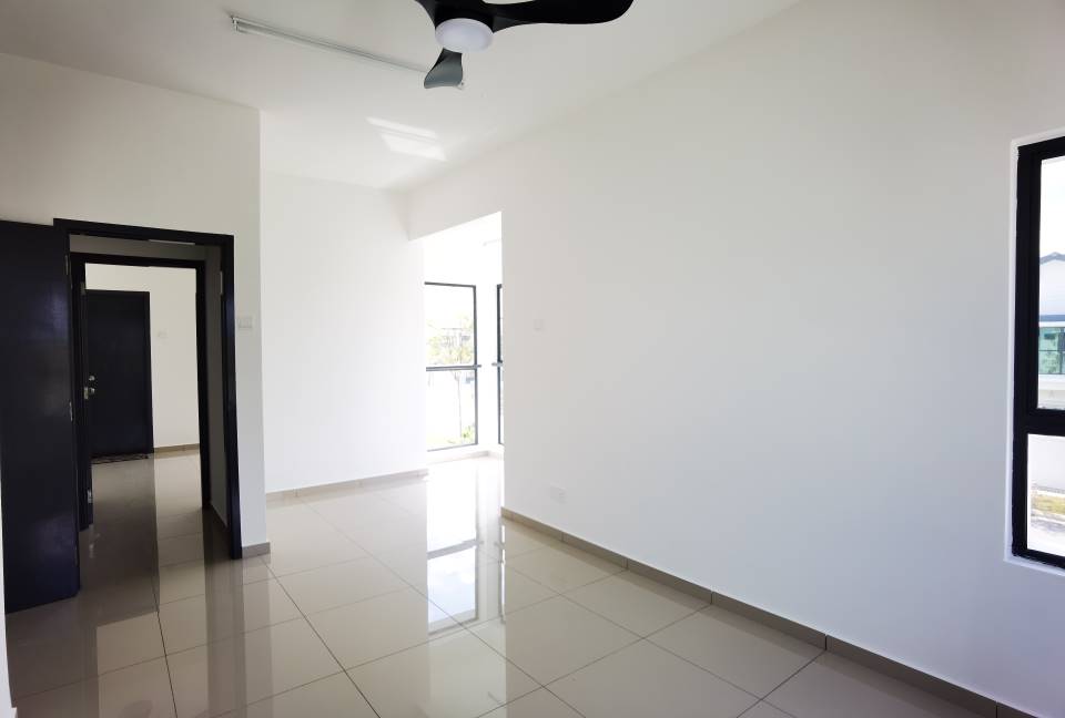 Double Storey Corner Lot Woodbury Mahkota Hills - photo 13