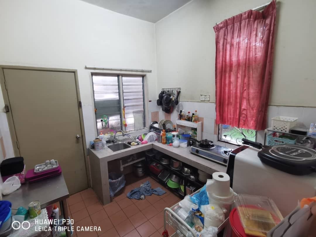 Corner Lot 2 Storey Terrace Seksyen 3 Tambahan - photo 7