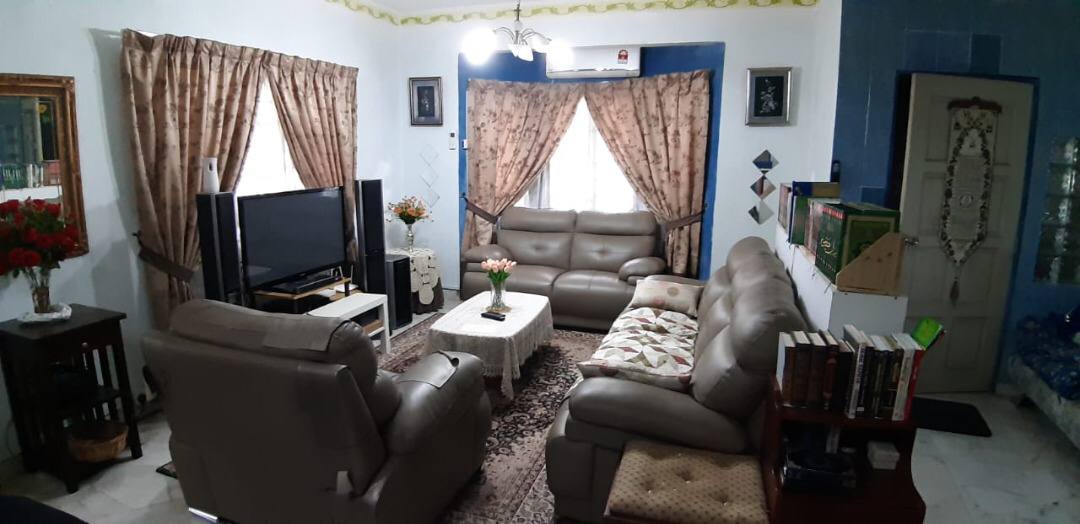Renovated Corner Lot Double Storey Seksyen 5 Bangi - photo 2
