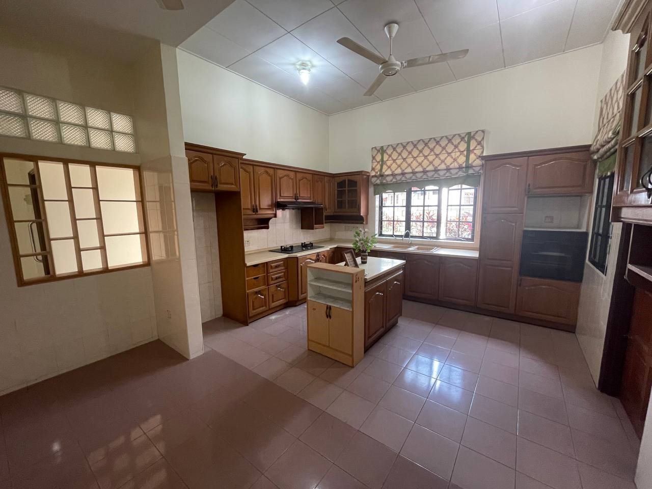 Single Storey Bungalow - Seksyen 3, Bangi - photo 4