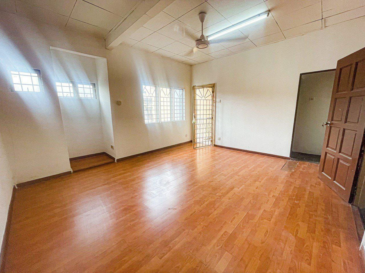 Near MRT 2Sty Bandar Tun Hussein Onn Cheras - photo 3