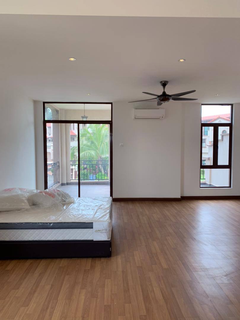 Corner 3 Storey Super Link Diamond City, Semenyih - photo 5
