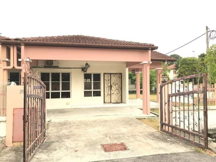 Corner Lot Setingkat, Taman Pelangi Semenyih - photo 2