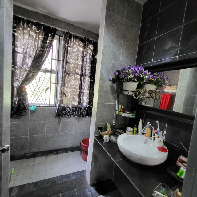 Semi D 2 Storey Legundi Residensi Bdr Seri Putra - photo 9
