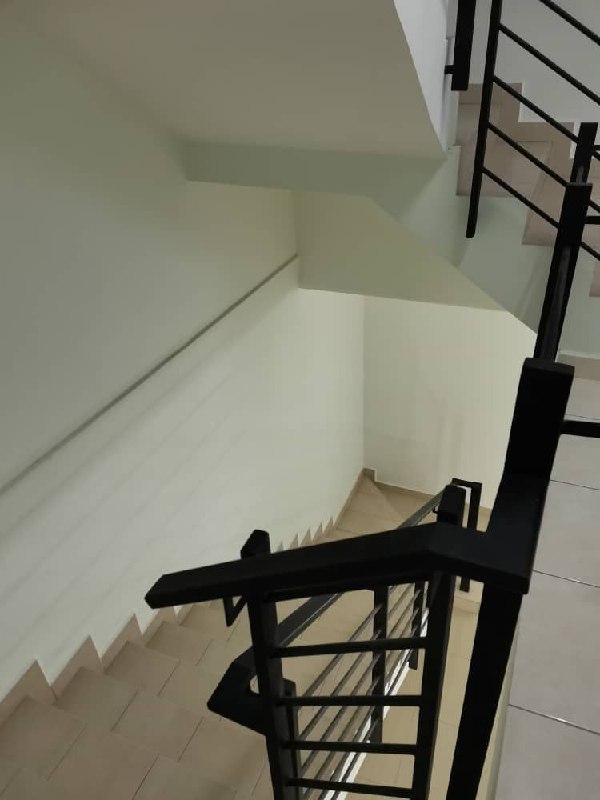 3 Story Bangi Avenue - photo 4