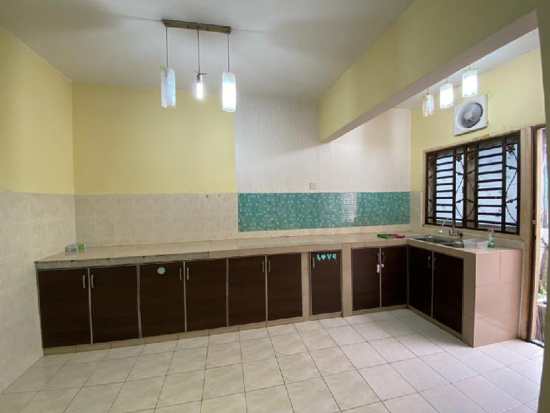 Fully Renovated 2 Storey Impian Murni Saujana Impian Kajang - photo 4