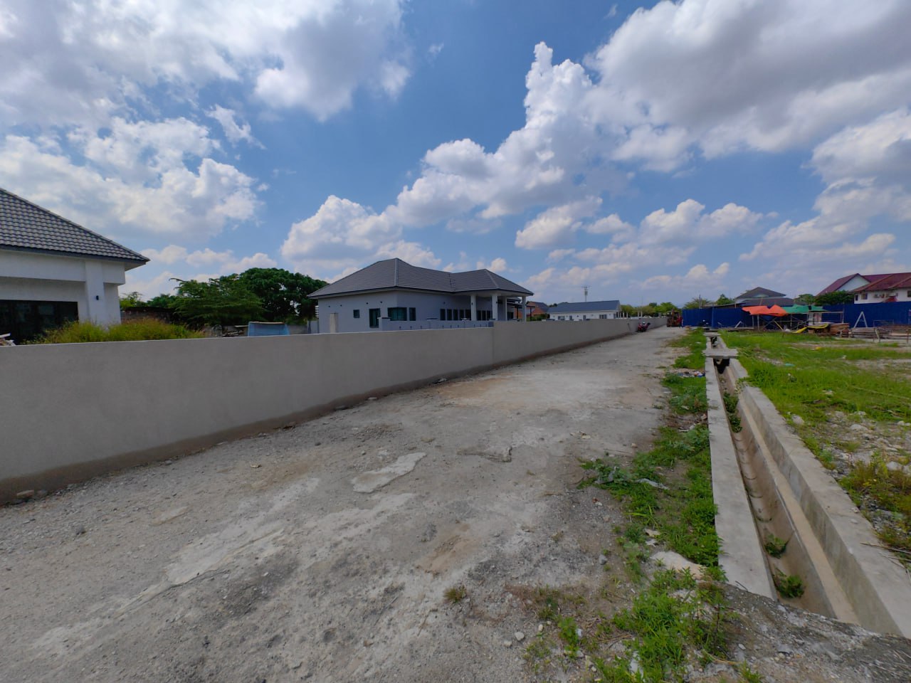 Bungalow Lot Seksyen 8, Jalan Surada Kajang - photo 3