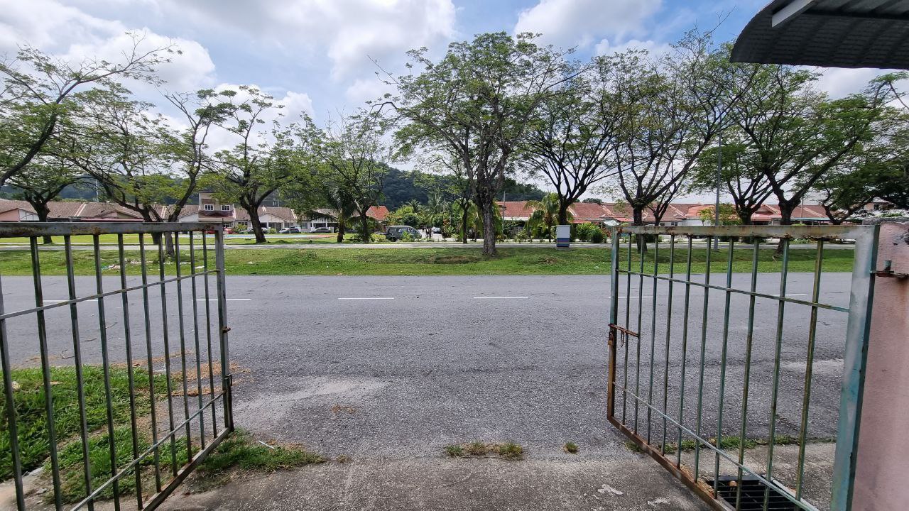Single Storey Teres Desa Pinggiran Putra Putrajaya - photo 2
