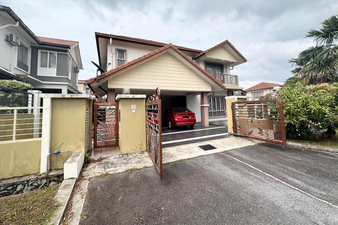 Bungalow 2 Storey House Anjung Suasana Bandar Seri - photo 2