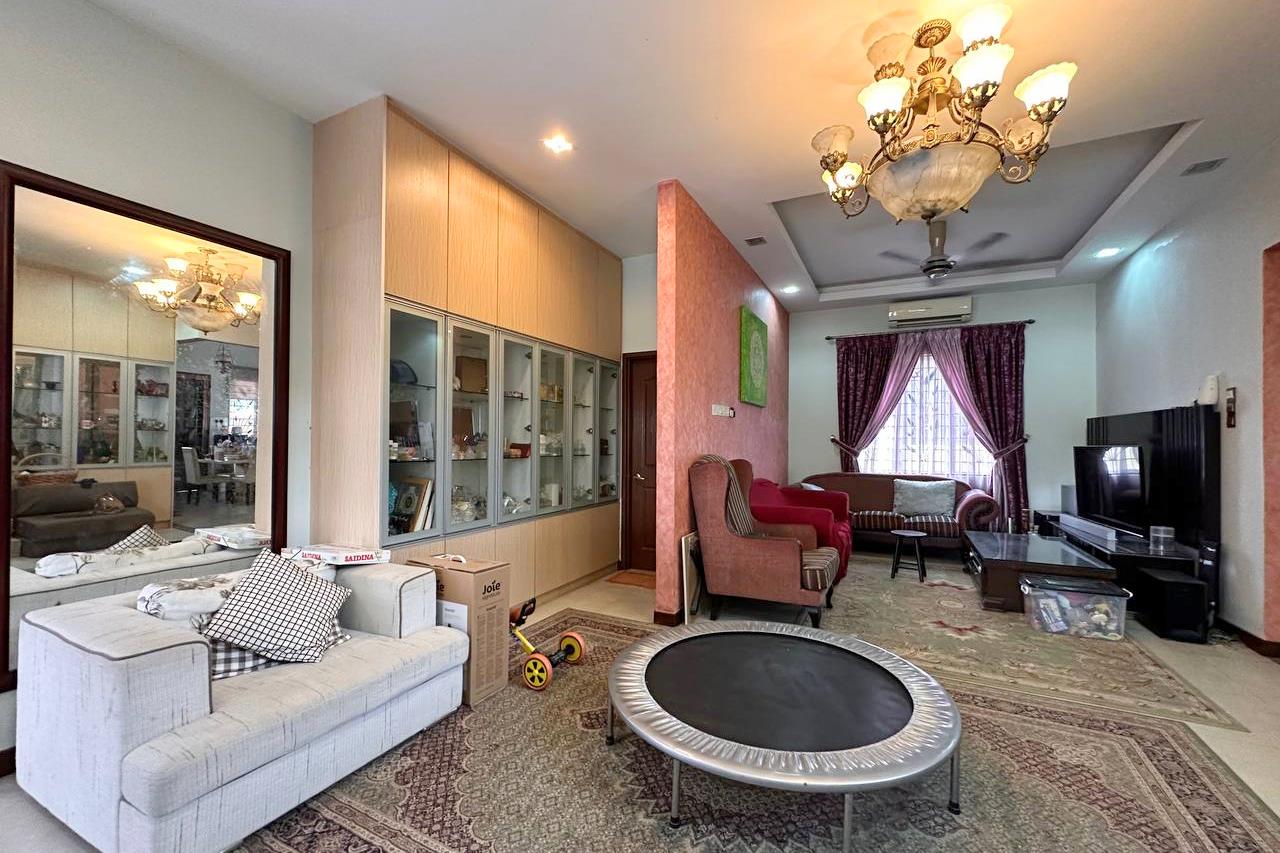 Bungalow 2 Storey House Anjung Suasana Bandar Seri - photo 3