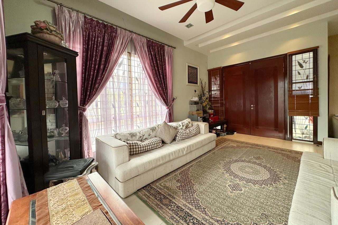 Bungalow 2 Storey House Anjung Suasana Bandar Seri - photo 8