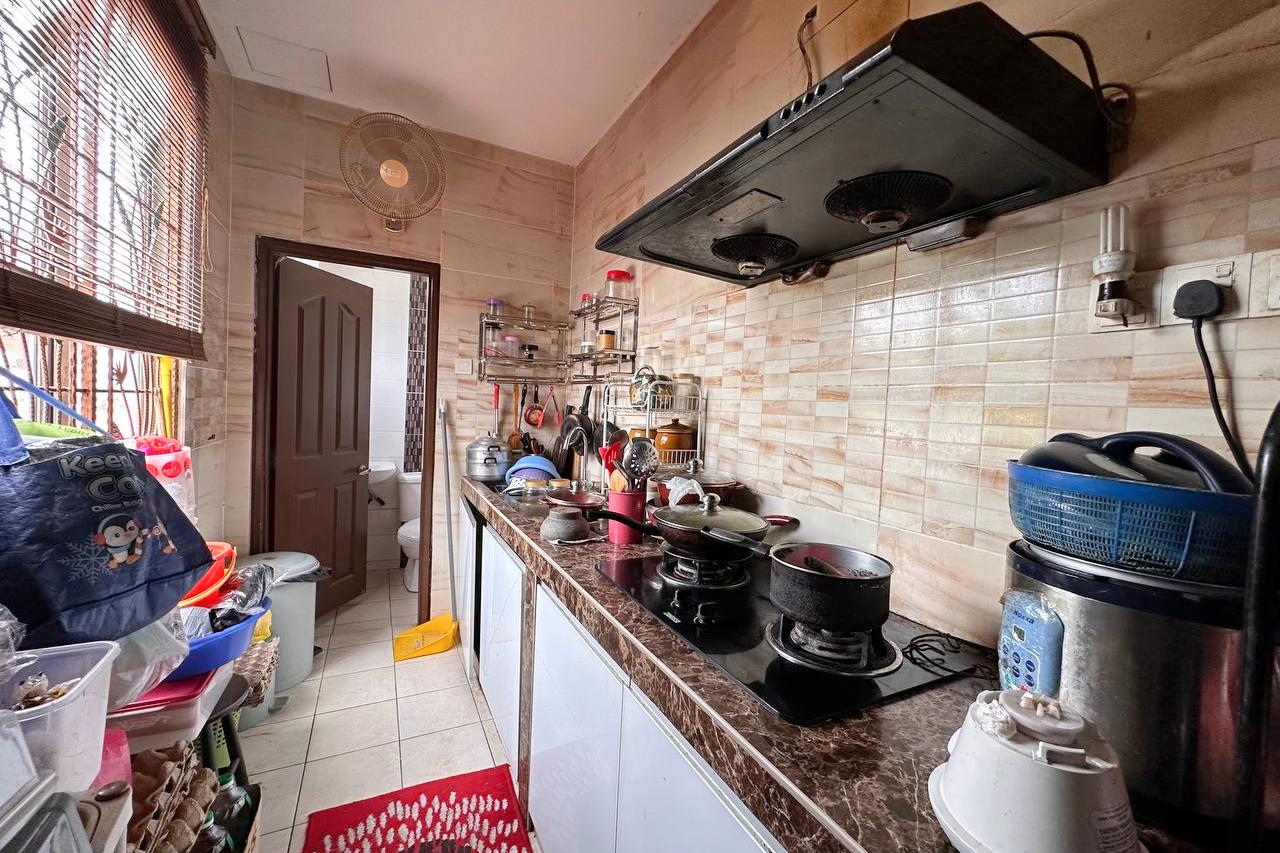 Bungalow 2 Storey House Anjung Suasana Bandar Seri - photo 10