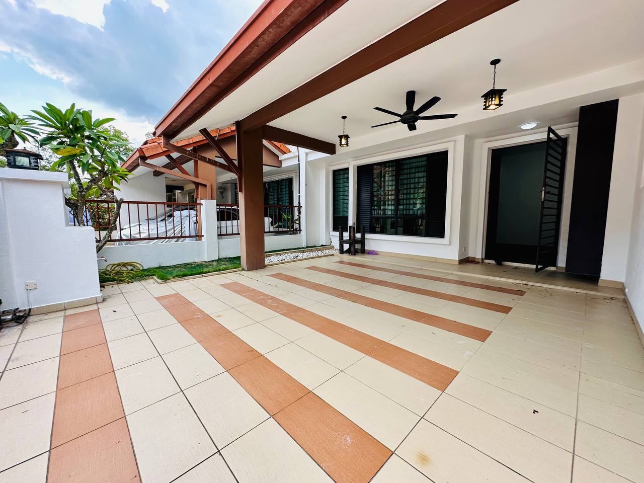 Renovated Double Storey Ilham 2, Setia Alam Sari - photo 4
