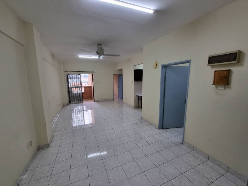 Pelangi Damansara Apartment - photo 4
