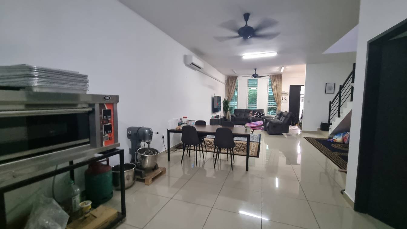 2 Storey Terrace Bangi Avenue FREEHOLD For Sale - photo 4