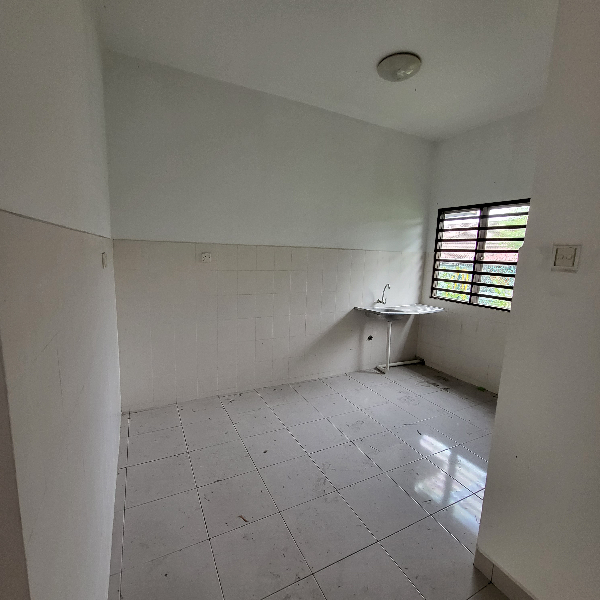 Double Storey Amber Taman Pelangi Semenyih 2 - photo 4