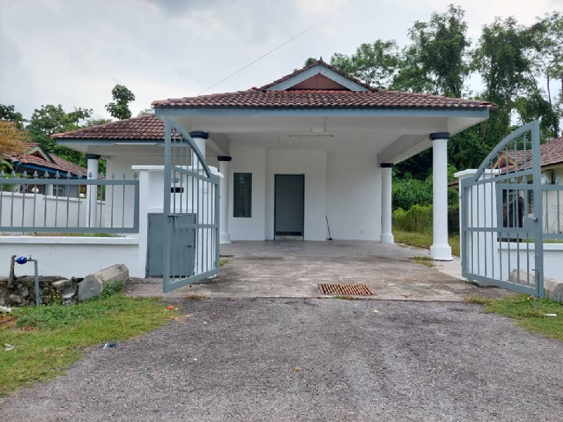 Single Storey Bungalow Taman Tasik Semenyih kajang - photo 12