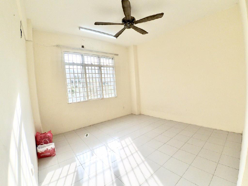 Desa Pelangi Condominium Bangi-Near Putrajaya - photo 6